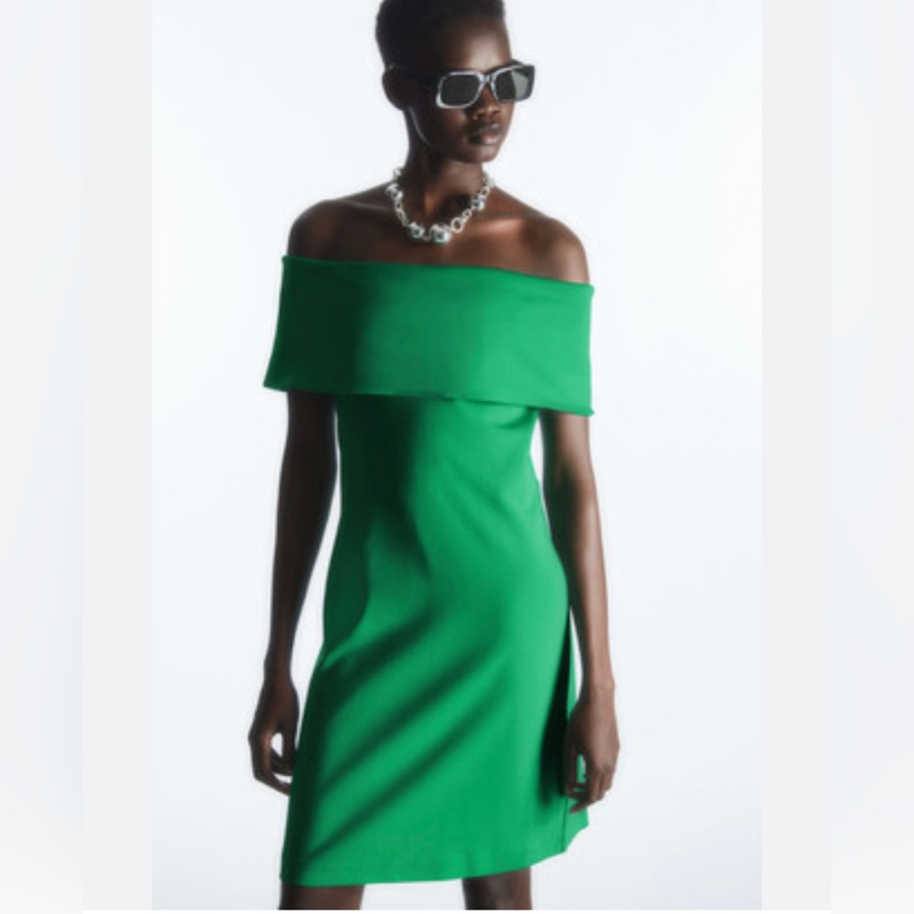COS Stores Off the Shoulder Green Mini Tube Dress